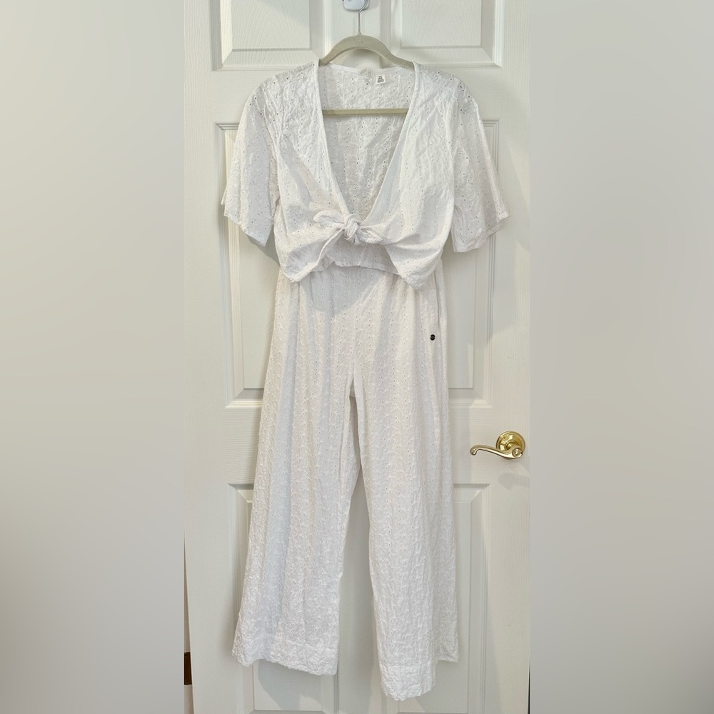 Matching Set Roxy Crop Tie Top & Pants